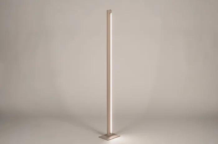 Ab Werk Stehleuchte 15809 – Beige 150cm- Fest eingebaute LED – Ausstellungsraum 1.03