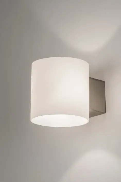 Begrenztes Angebot Wandleuchte 64253 – Opalglas – Ausstellungsraum 1.32