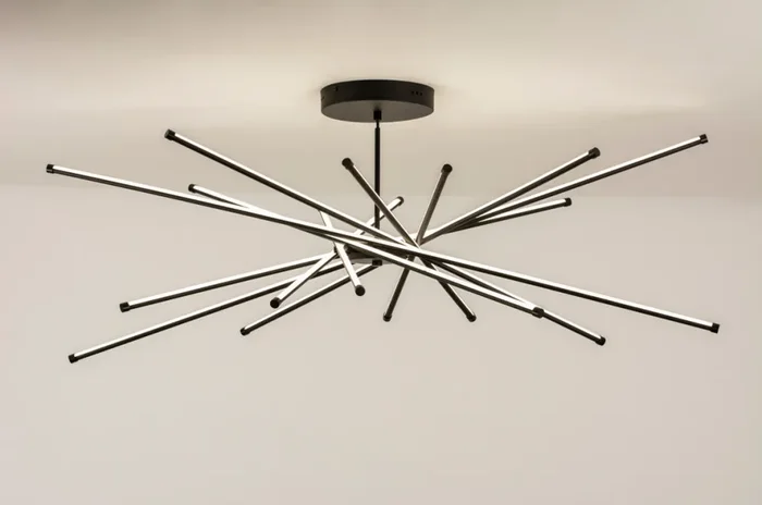 Deckenleuchte 31201 – Schwarz – Fest eingebaute LED – Zusammengestellter Artikel – Ausstellungsraum 0.10 Heute Kaufen