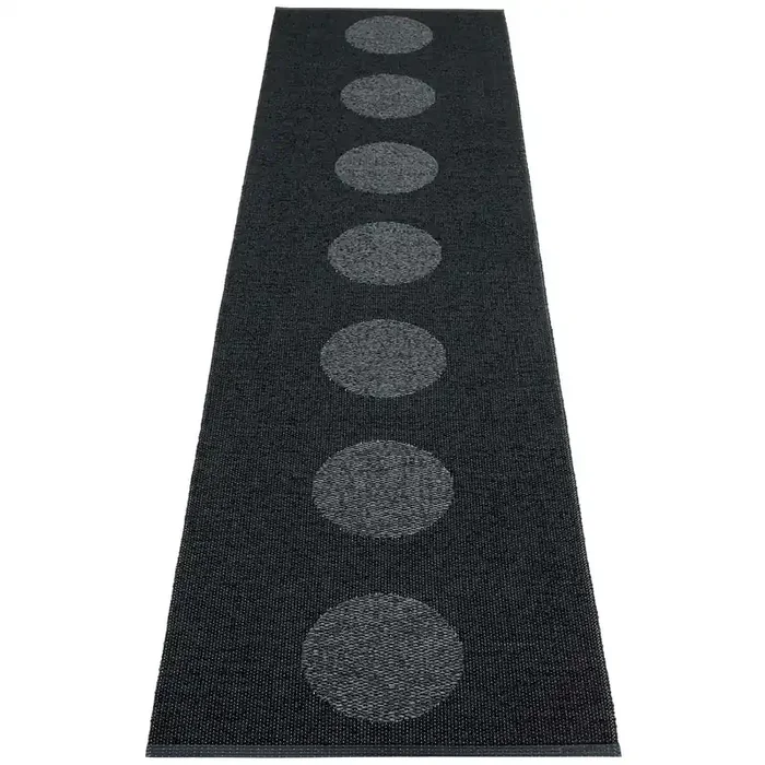 Geprüft Vera 2.0 Teppich Black / Black Metallic, 70×280 cm