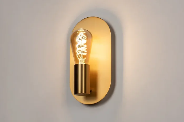 Wandleuchte 74254 – 25 cm hoch – Goldfarben – Ausstellungsraum 0.33 / 1.32 Finale Aktion
